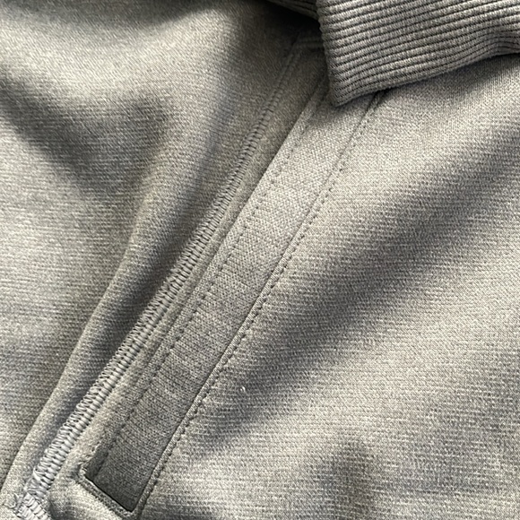 Under armour sweater. Womens xl. Storm. Water resistant. Used twice. - Picture 5 of 7